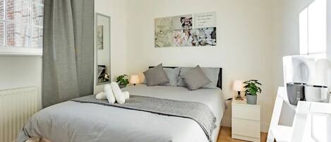 3 bedrooms, free WiFi, bed sheets