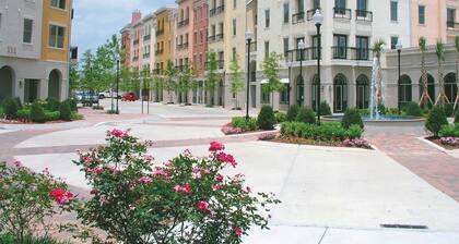 PALM SPRINGS- 2Master Suites, Style & Location! “No chores” at checkout!