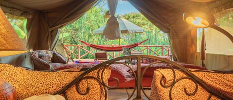 1 bedroom, desk, free WiFi, bed sheets