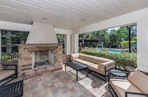 Terrace/patio - Tranquil 1st Floor Apt with Parks, Prime North Tampa (Lutz)