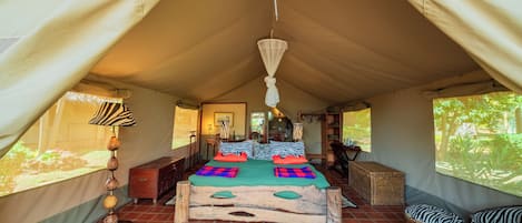 1 habitación, escritorio, wifi gratis y ropa de cama