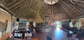 Interior - Olkaria . (Naivasha)