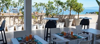 MIDDLE TOWN PALACE TROPEA