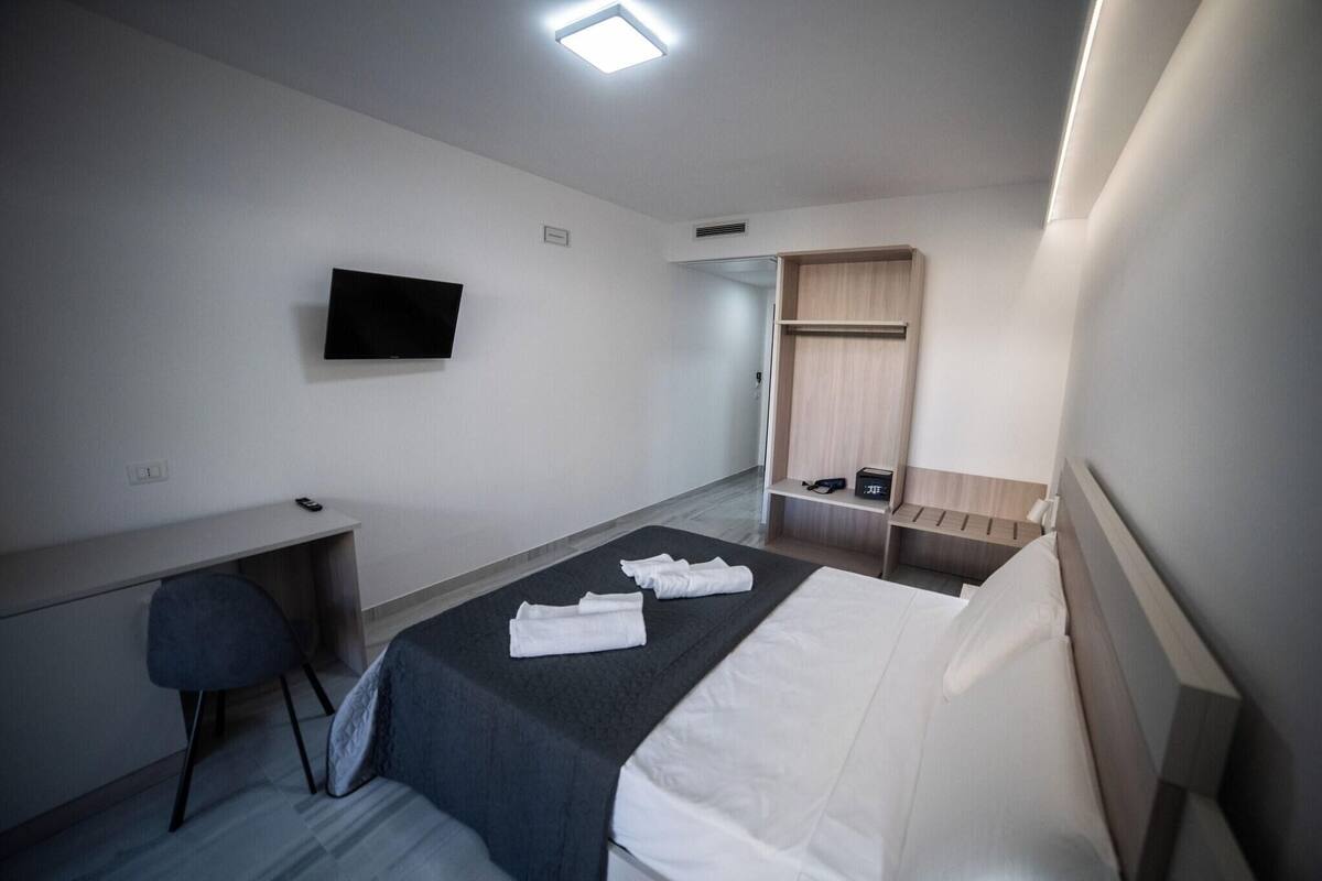 Premium bedding, memory foam beds, minibar, in-room safe