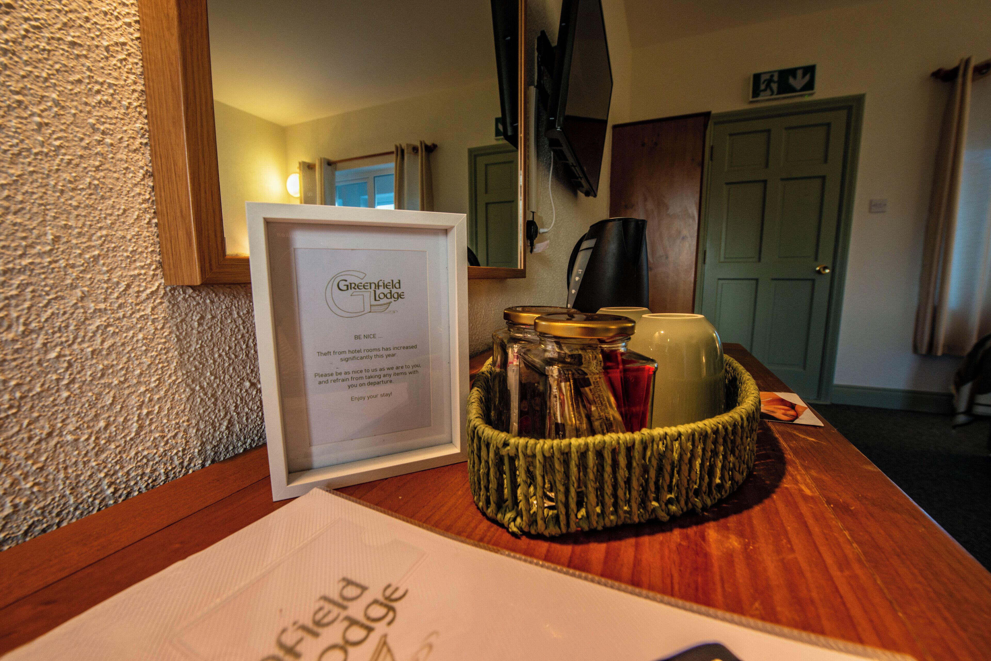 Desk, laptop workspace, iron/ironing board, free WiFi