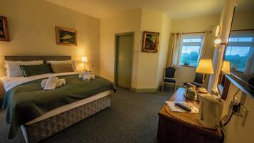 1 bedroom, individually furnished, desk, laptop workspace