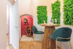 Comfort Apartment | Private kitchen | Fridge, microwave, oven, stovetop - Wine Apartments Florence Prosecco (Florence)