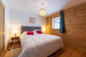 3 bedrooms, WiFi, bed sheets - Balcony, tv, 88m², La Plagne (La Plagne)
