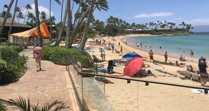 The Napili Bay, Steps to Sand, Studio, King bed, Remodeled in June of 2023