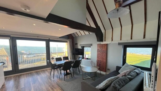 TV - The Lifeboat House, Skerries Harbour (Skerries)
