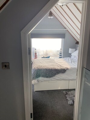 2 bedrooms, iron/ironing board, free WiFi, bed sheets - The Lifeboat House, Skerries Harbour (Skerries)