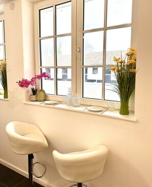 Dagelijks ontbijtbuffet (EUR 10 per persoon)