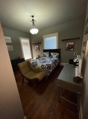 2 dormitorios, tabla de planchar con plancha, wifi y ropa de cama
