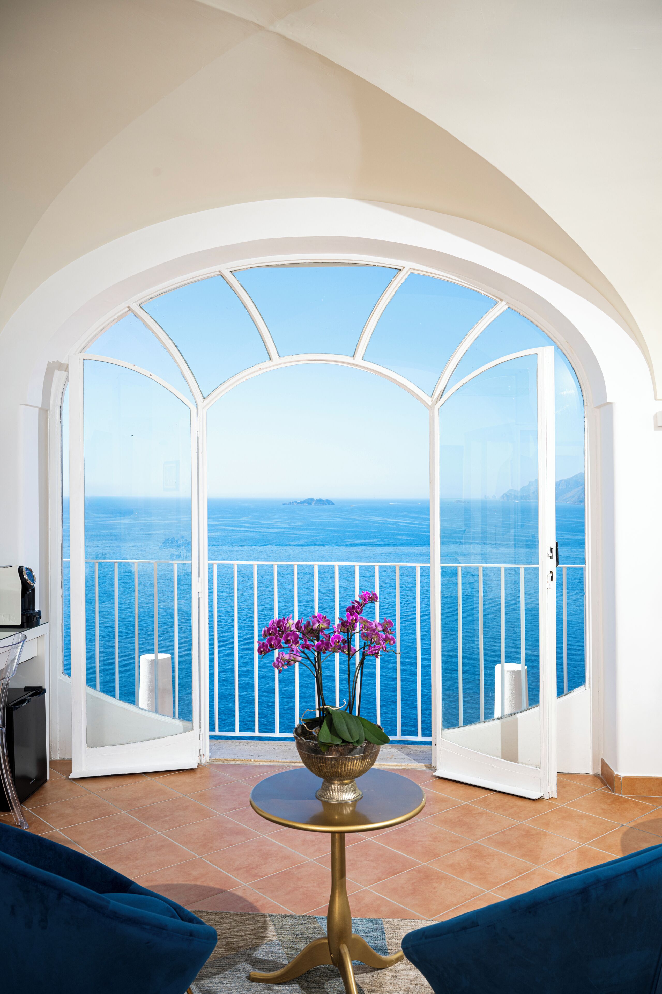 Habitación Deluxe, 1 cama de matrimonio, vistas al mar, mirando al mar | Ropa de cama de alta calidad y edredones de plumas