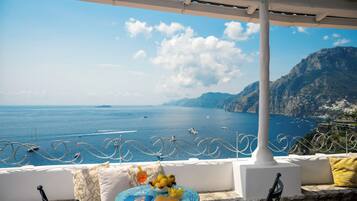 Romantic Suite sea view | Terraza o patio