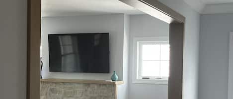 智能電視、壁爐