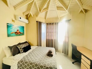 4 chambres, fer et planche à repasser, Wi-Fi gratuit, draps fournis