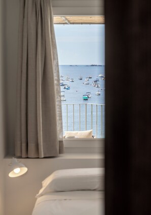 Casa familiare, vista oceano (Casa Nova) | Tende oscuranti, insonorizzazione, Wi-Fi gratuito