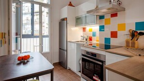 Unclassified image, 2 of 10, button - Bright Apartment in Marseille (Marseille)