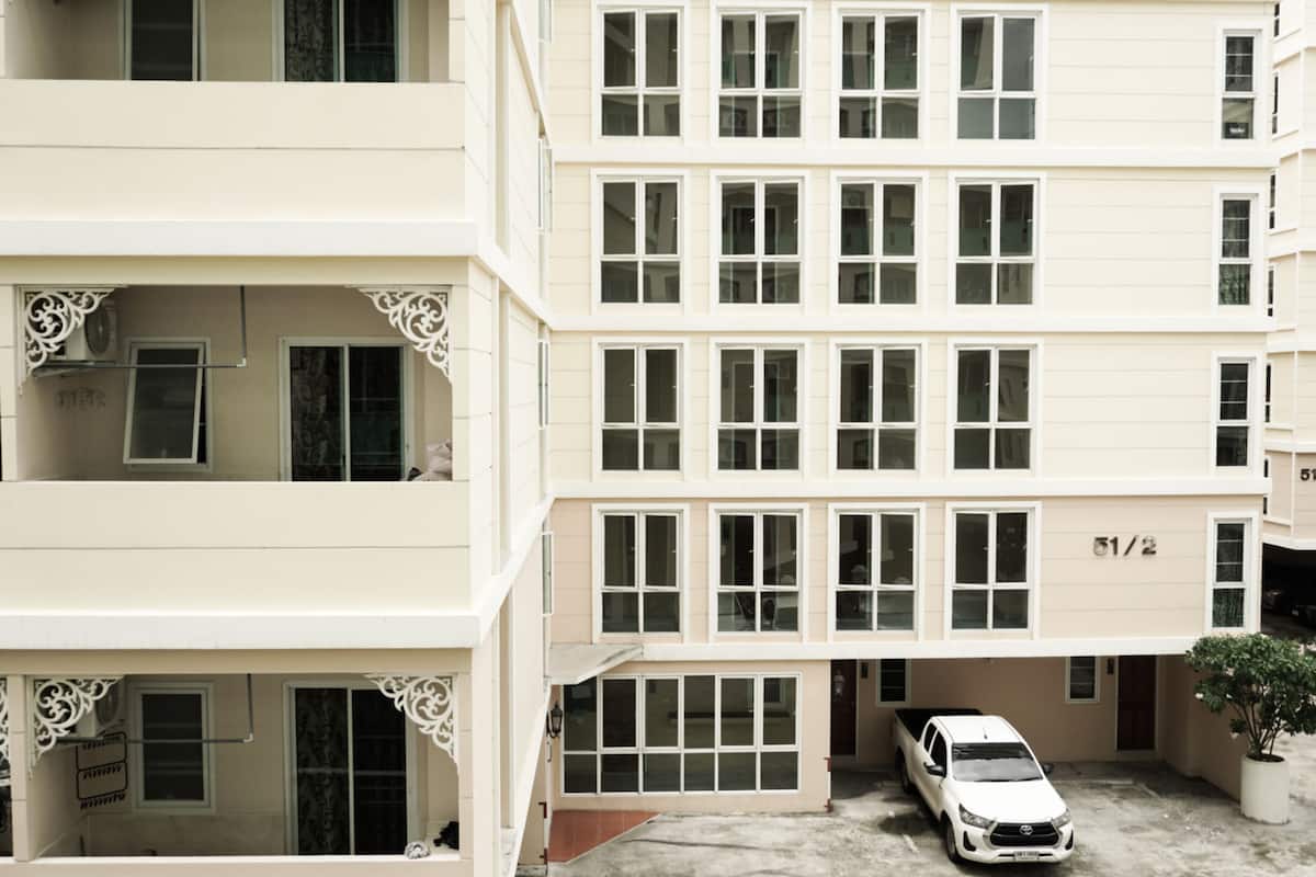 Standard Tek Büyük Yataklı Oda, Balkon | Avlu manzarası