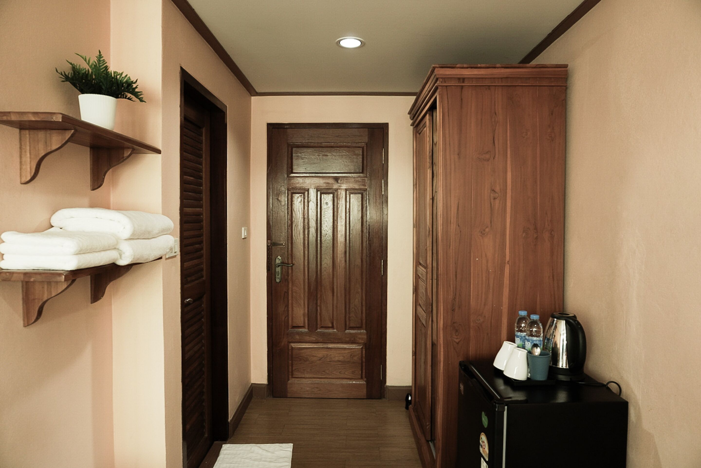 Standard Double Room, Balcony | Desk, soundproofing, free WiFi, bed sheets