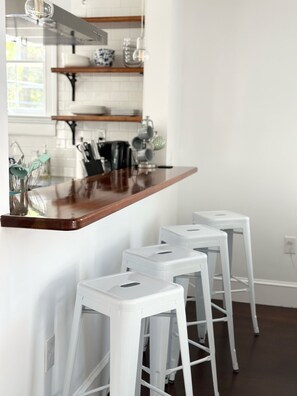 Bar (on property) - 2 Bedroom/2 Bath In the Heart of Newport- Deck + Back Yard + Off-Street Parking! (Newport)