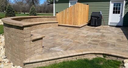 Monthly rental - Ranch style home providing a modern & comfortable living space.