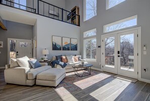 スマートテレビ、PC モニター