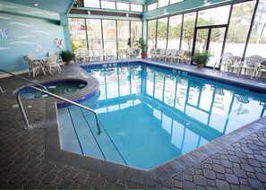 Piscina interna, piscina aquecida