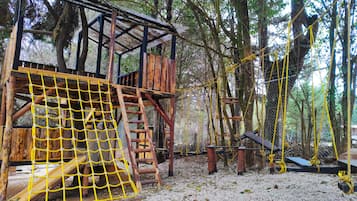 Children’s play area – outdoor