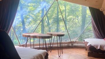 Room | Laptop workspace, free WiFi