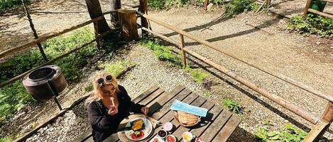 Vista frontal de la propiedad