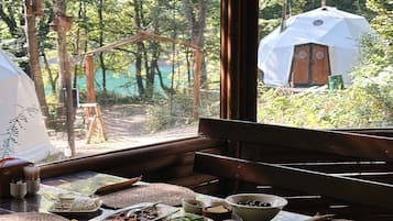 Free daily full breakfast