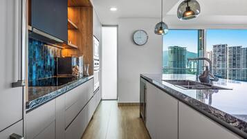 Fridge, microwave, oven, dishwasher