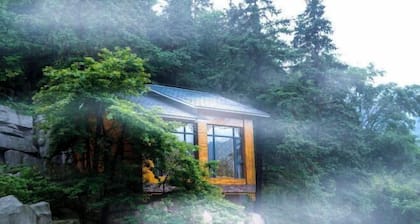 Xihai Hot Spring Holiday Hotel