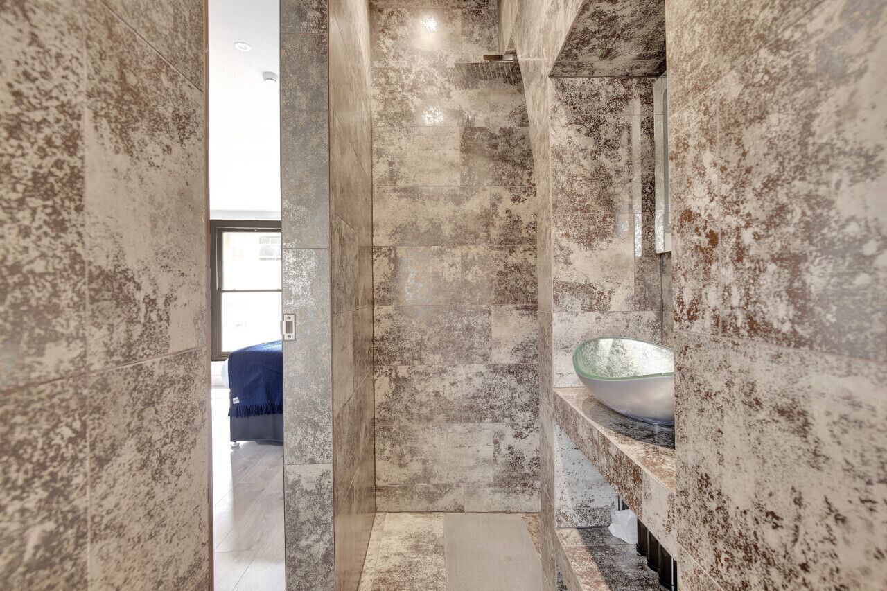 Hair dryer, towels, shampoo