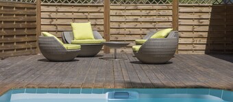 Proche Plages Sud et Centre Village. Villa Avec Piscine Dans Résidence Calme