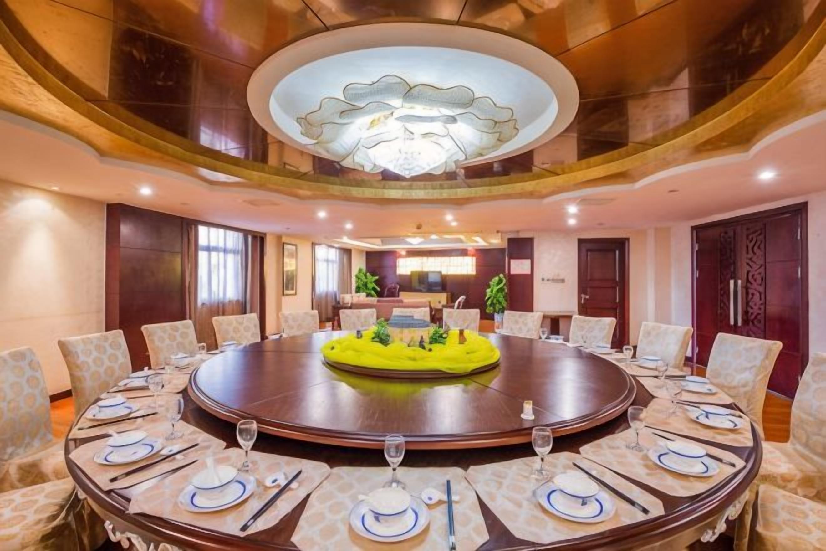 Banquet hall