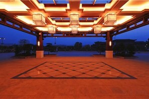 Unclassified image, 4 of 41, button - XINFANDIAN Hotel (Ganzhou)