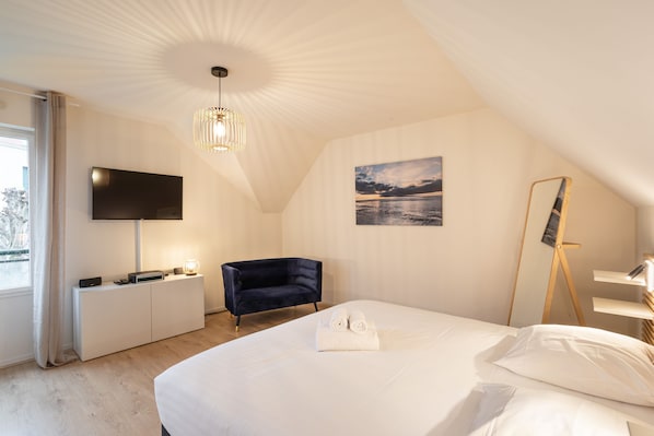 2 chambres, fer et planche à repasser, Wi-Fi gratuit, draps fournis