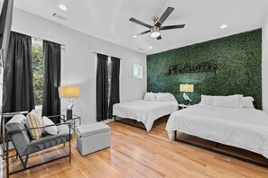 3 bedrooms, iron/ironing board, WiFi, bed sheets