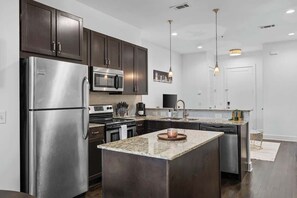 Fridge, microwave, oven, stovetop - Lofts At 30th-Nashville Charm -In West End (Nashville)