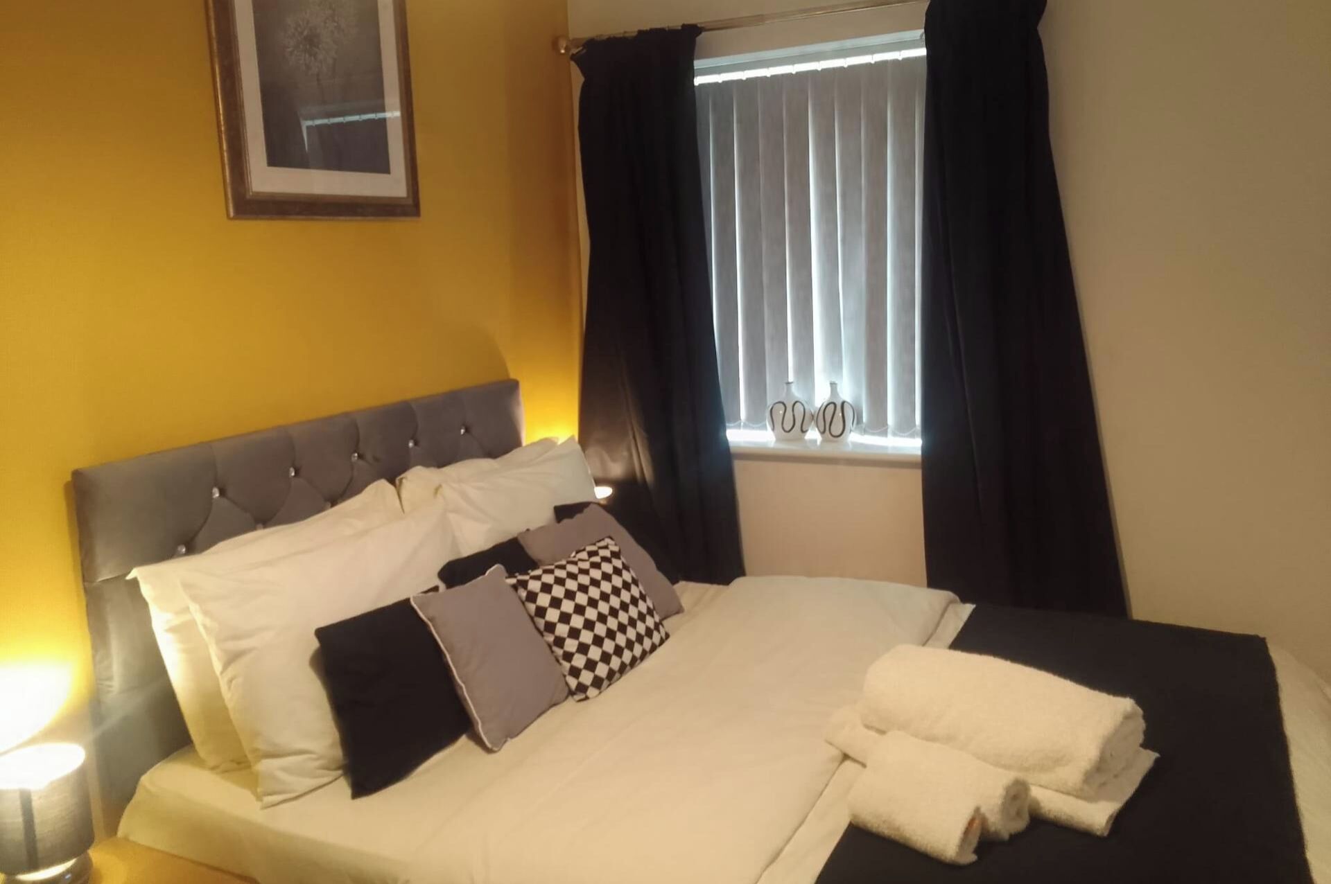 4 bedrooms, iron/ironing board, free WiFi, bed sheets