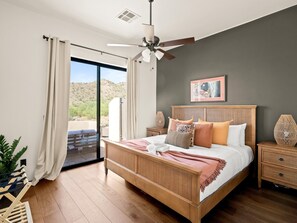 4 soverom, strykejern/-brett, wi-fi (inkludert) og sengetøy