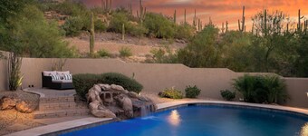 Luxury Sonoran Nights Heated Pool, Waterfall & Hot Tub, Backs Black Mtn. Game RM