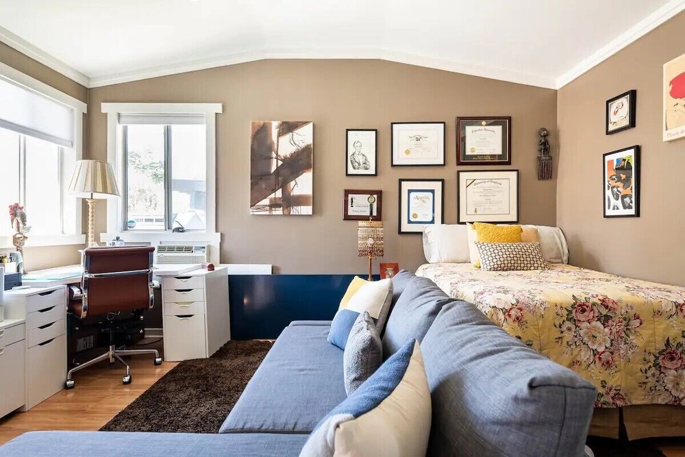 Beautiful Modern Home Walk to Rose Bowl Activities Pasadena Vrbo