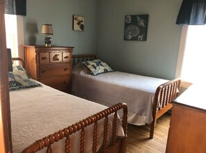2 bedrooms, WiFi, bed sheets