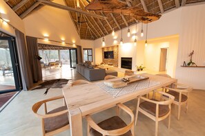 Villa | 5 bedrooms - Villa Appelblaar in Hoedspruit (Hoedspruit)