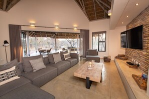 Villa | 5 bedrooms - Villa Appelblaar in Hoedspruit (Hoedspruit)
