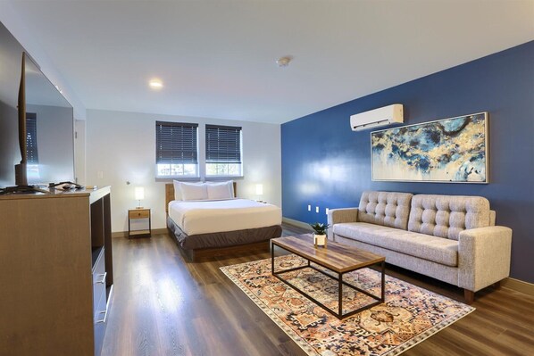 1 habitación, tabla de planchar con plancha, wifi y ropa de cama